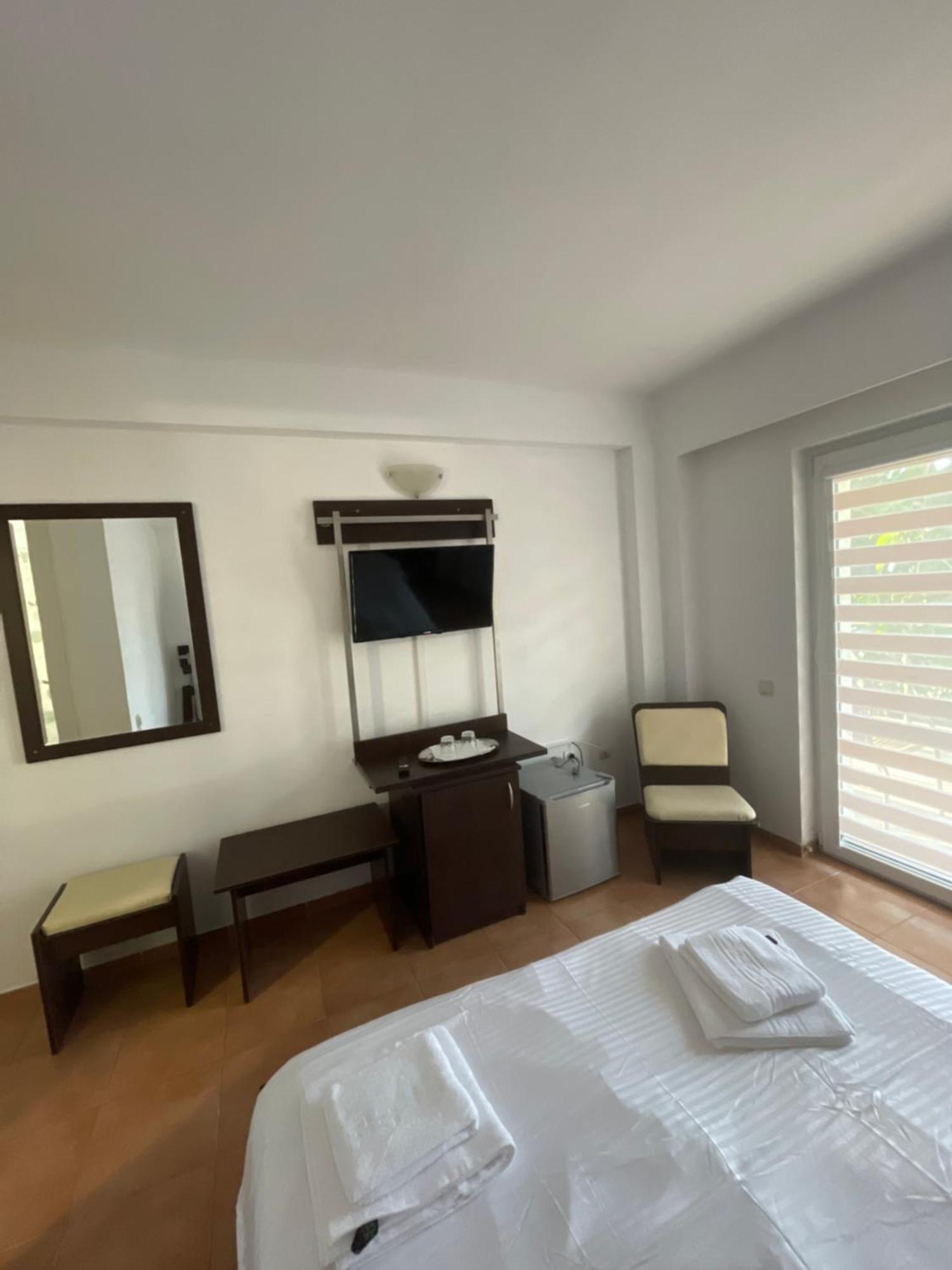 Dekor Hotel Costinesti Buitenkant foto